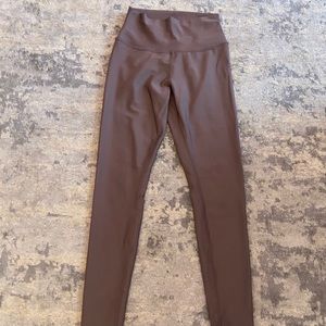 Alo Airlift Leggings LIKE NEW
